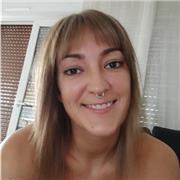 Profesora de apoyo escolar y euskera. Lengua materna y titulo C1 de euskera